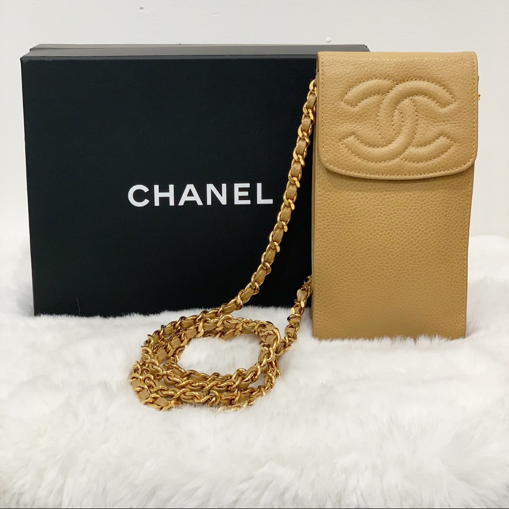 CHANEL CAVIAR SMALL CROSSBODY PHONE BAG